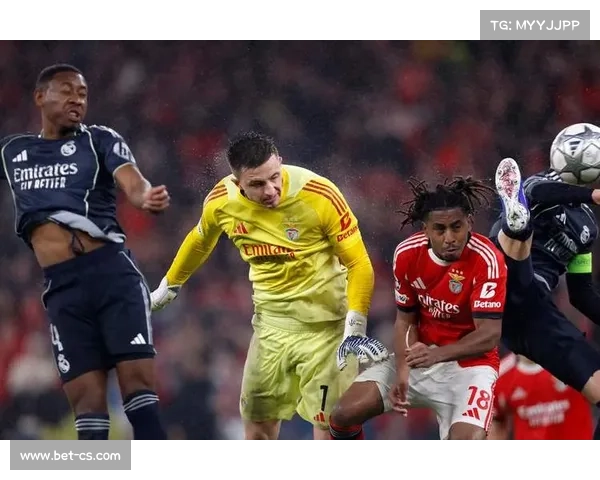 欧冠附加赛首回合：本菲卡4-2战胜皇马，门将特鲁宾头球绝杀晋级